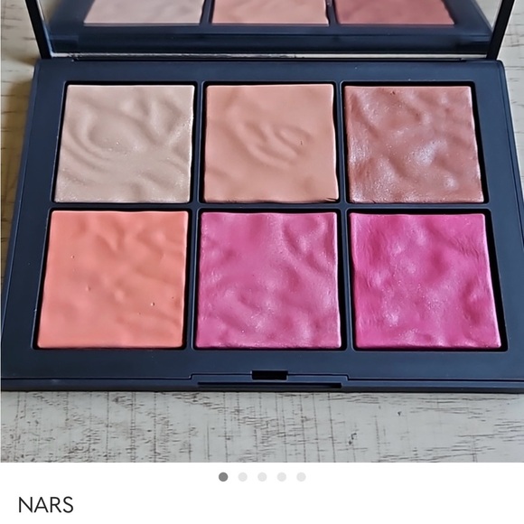 NARS Blush Palette - Exposed Cheek Palette - Picture 2 of 3